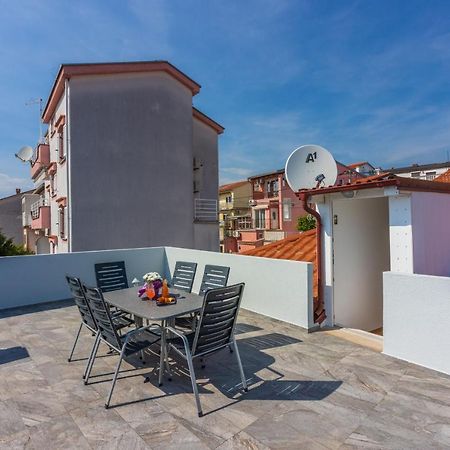 Apartment Robert Crikvenica Exterior photo