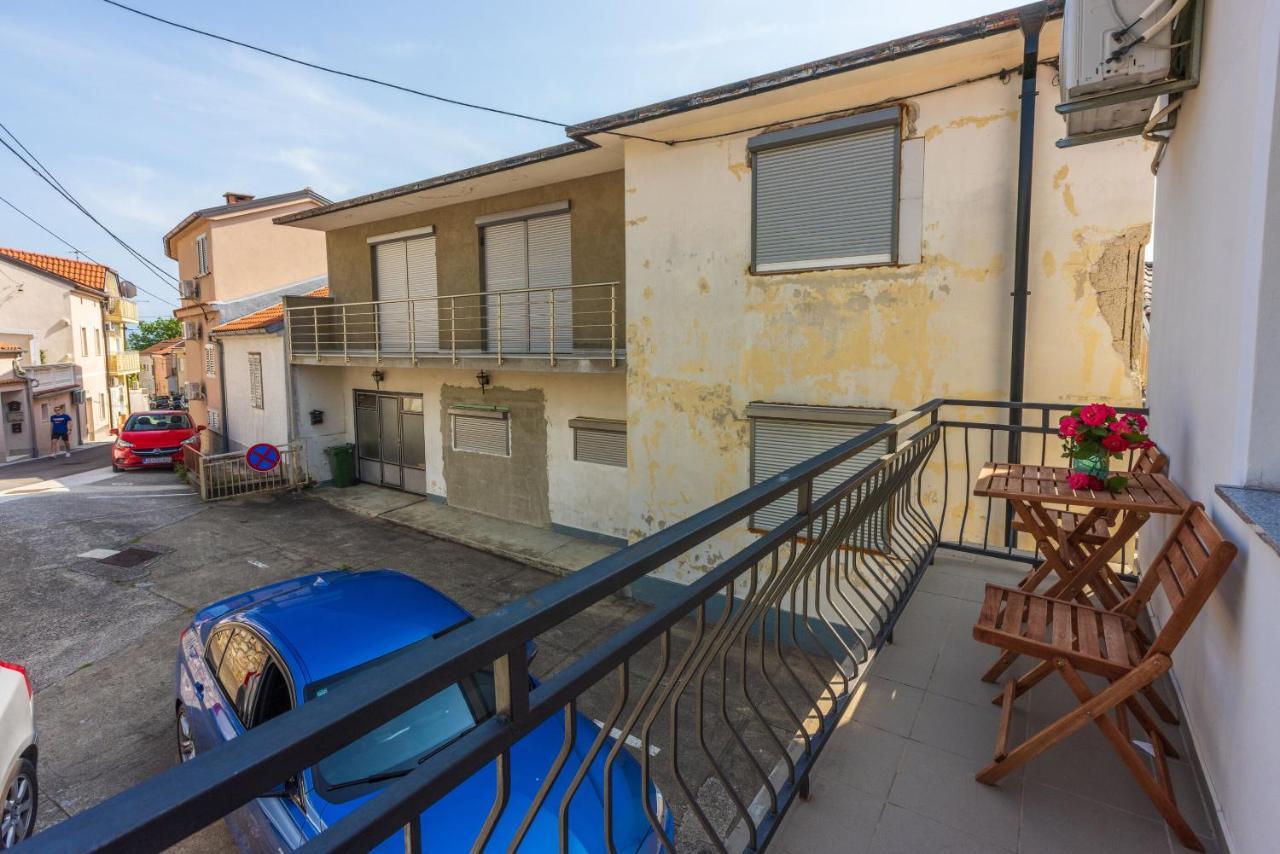 Apartment Robert Crikvenica Exterior photo