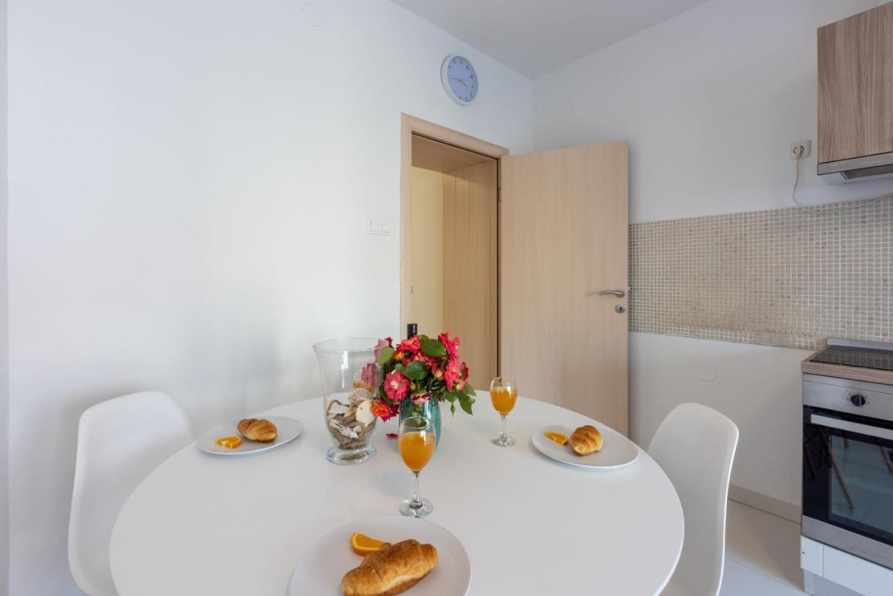 Apartment Robert Crikvenica Exterior photo